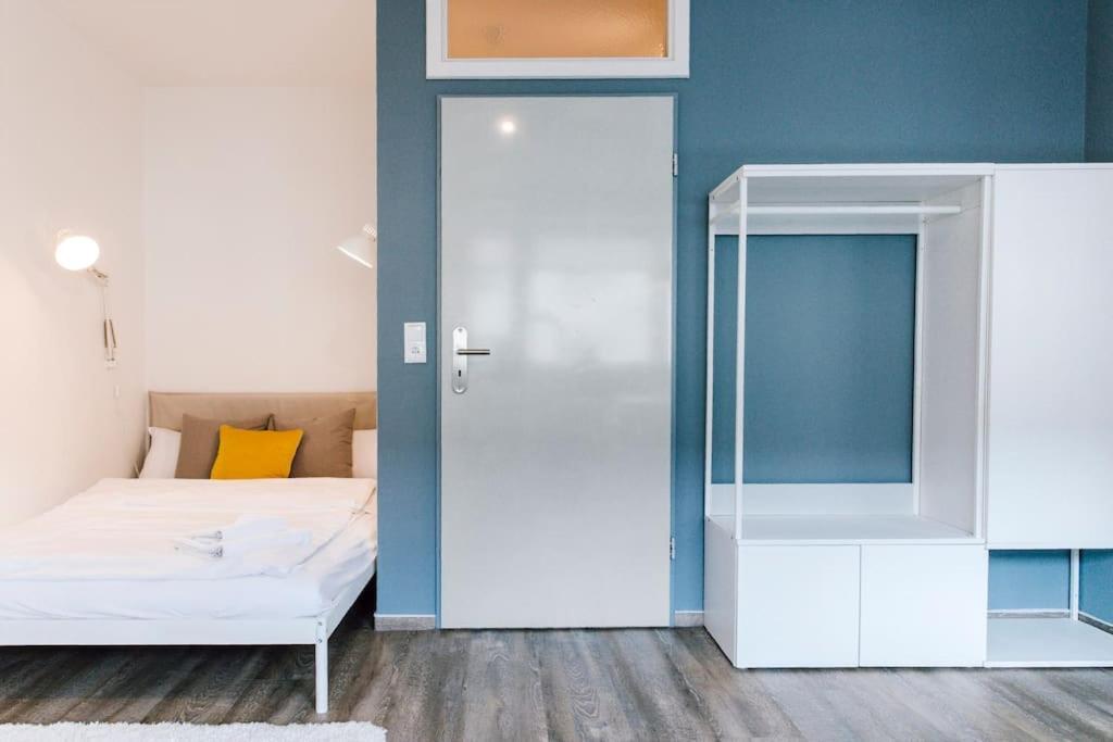 Mitten Im Zentrum Mit 24H Check-In Kiel Buitenkant foto